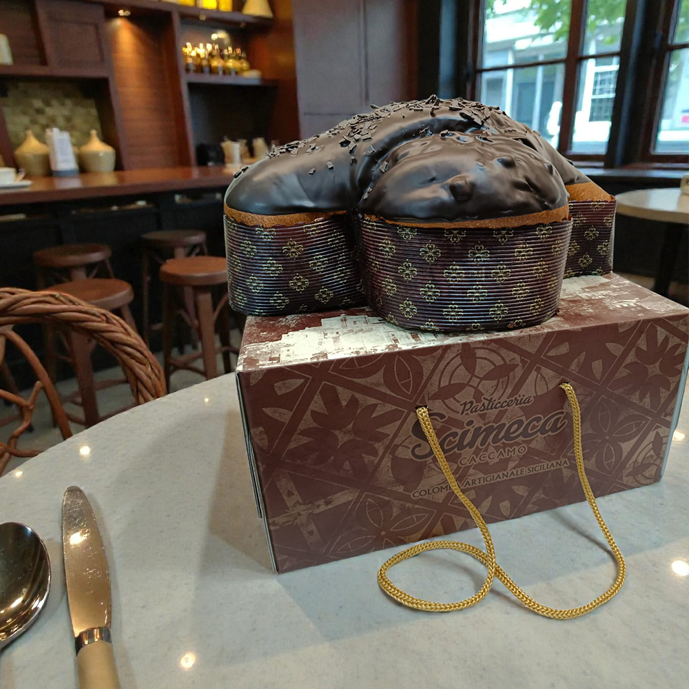 Artisan Chocolate Colomba 1kg. - Image 3